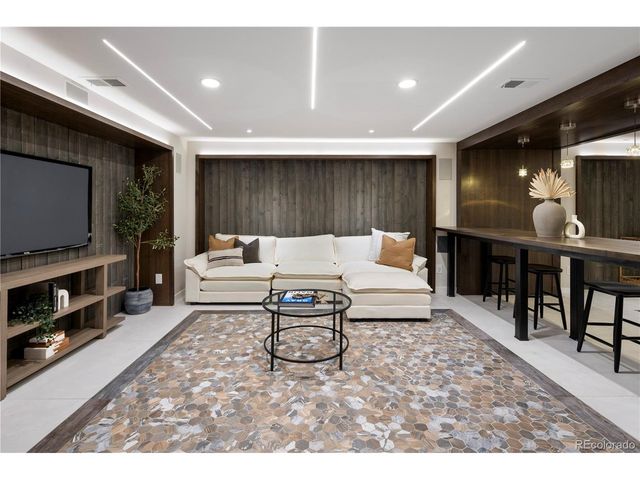 6200 Charrington Dr, Cherry Hills Village, CO 80111