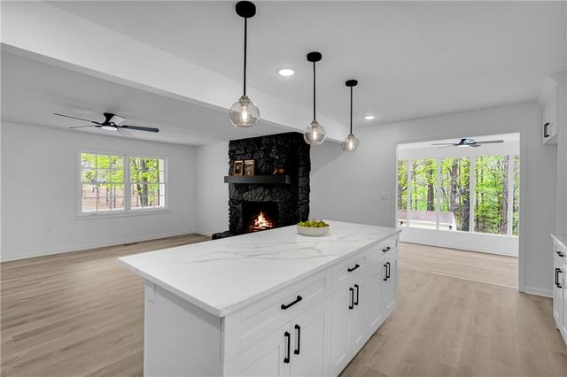 271 Mccowan Circle, Rockmart, GA 30153