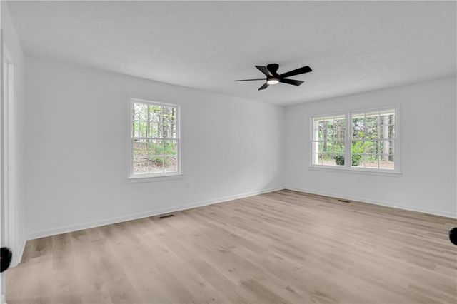 271 Mccowan Circle, Rockmart, GA 30153