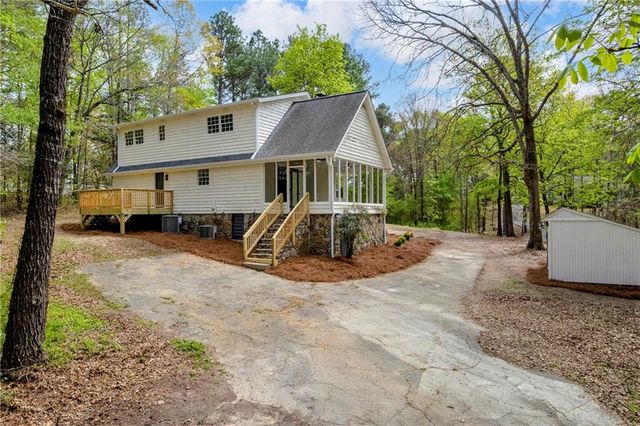 271 Mccowan Circle, Rockmart, GA 30153