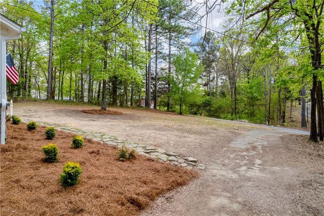 271 Mccowan Circle, Rockmart, GA 30153