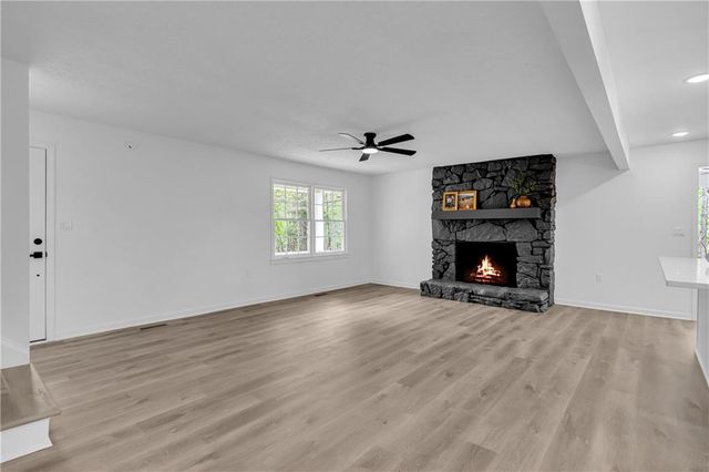 271 Mccowan Circle, Rockmart, GA 30153