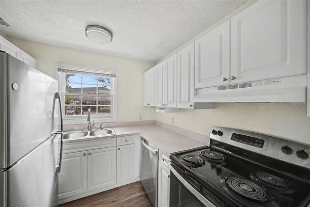 13708 ORANGE SUNSET DRIVE, Tampa, FL 33618