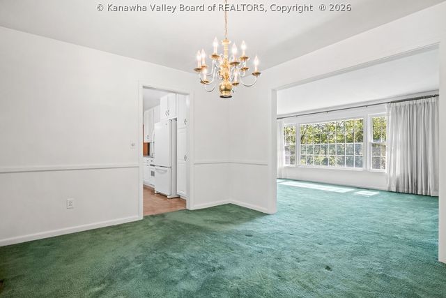 1529 Summit Drive, Charleston, WV 25302