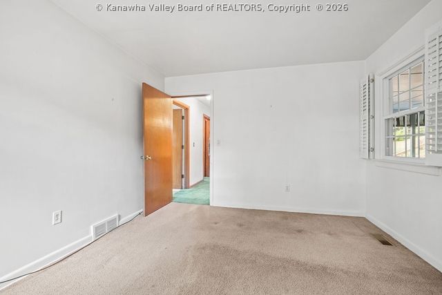 1529 Summit Drive, Charleston, WV 25302