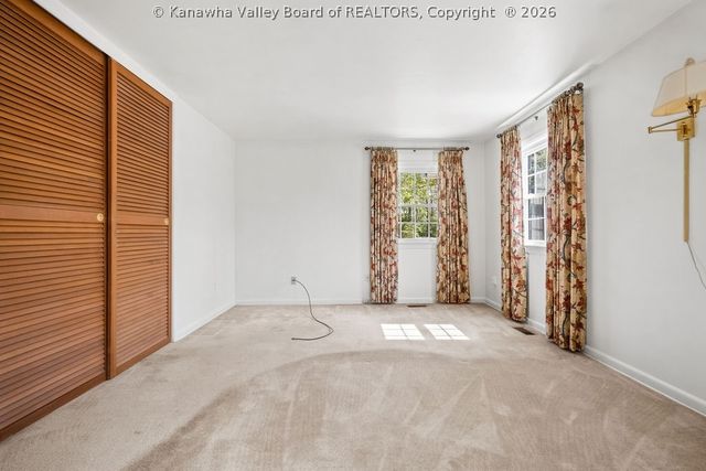 1529 Summit Drive, Charleston, WV 25302