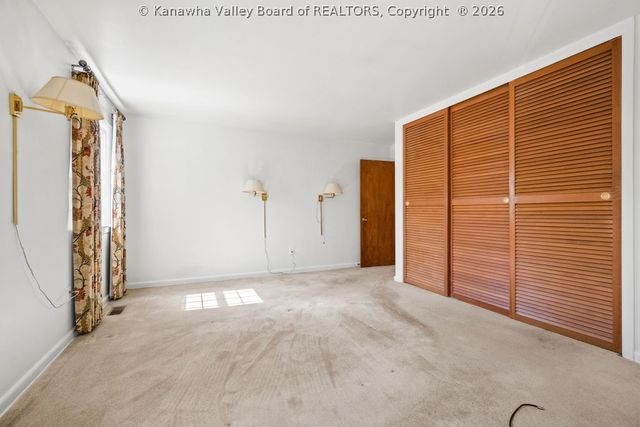 1529 Summit Drive, Charleston, WV 25302