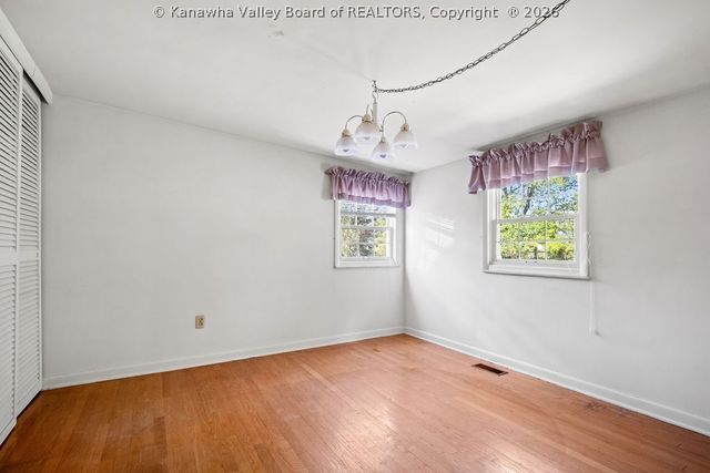 1529 Summit Drive, Charleston, WV 25302