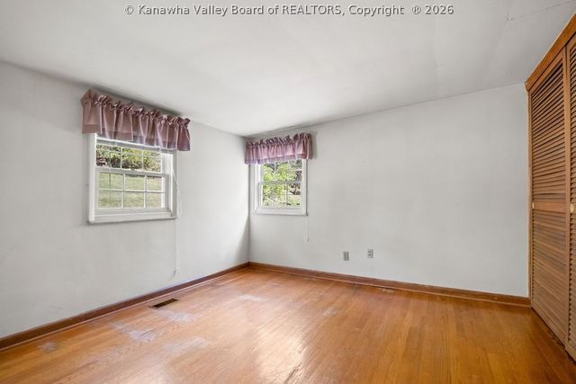 1529 Summit Drive, Charleston, WV 25302