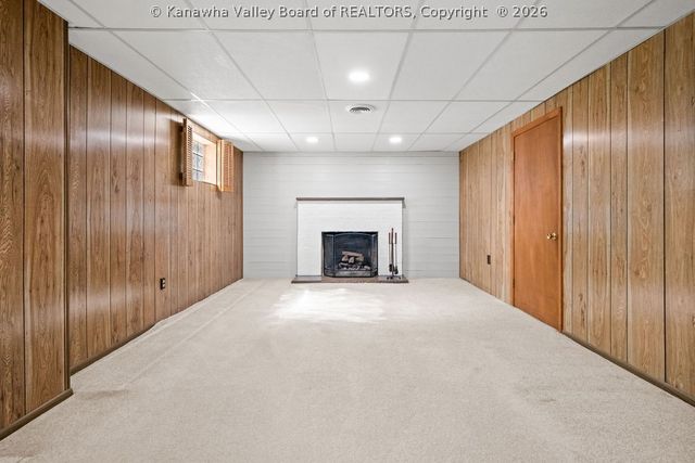 1529 Summit Drive, Charleston, WV 25302