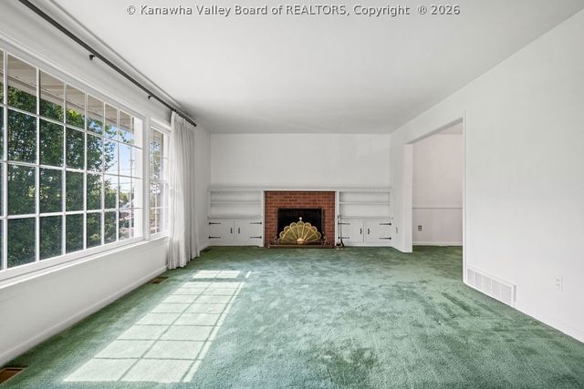 1529 Summit Drive, Charleston, WV 25302