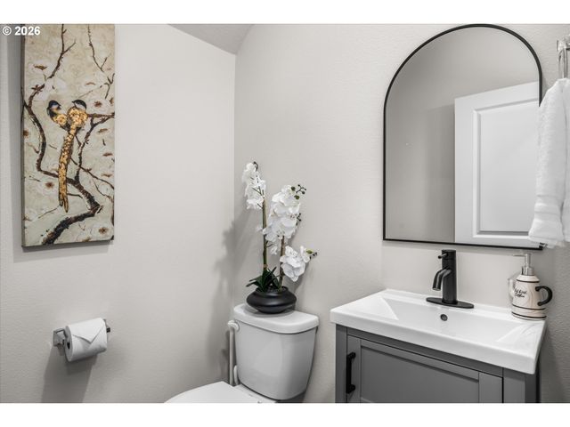 2938 FENYA St, Springfield, OR 97477