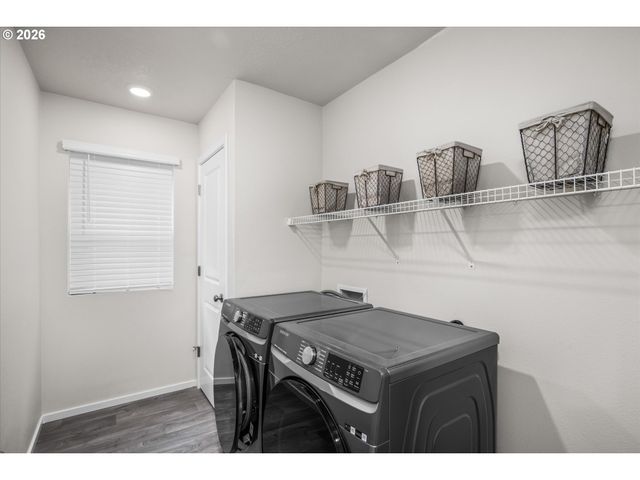 2938 FENYA St, Springfield, OR 97477