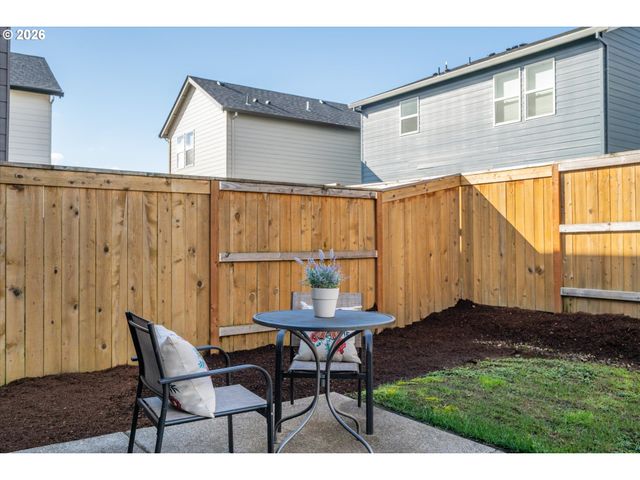 2938 FENYA St, Springfield, OR 97477