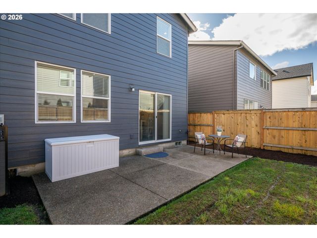 2938 FENYA St, Springfield, OR 97477