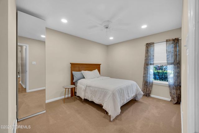 124 Starlight Road, Howell, NJ 07731
