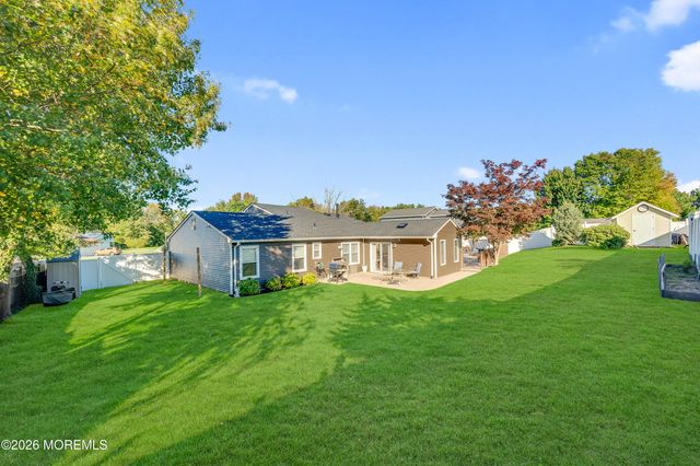 124 Starlight Road, Howell, NJ 07731