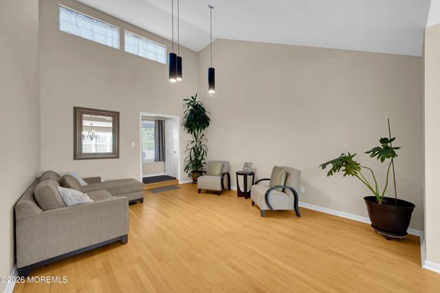 124 Starlight Road, Howell, NJ 07731