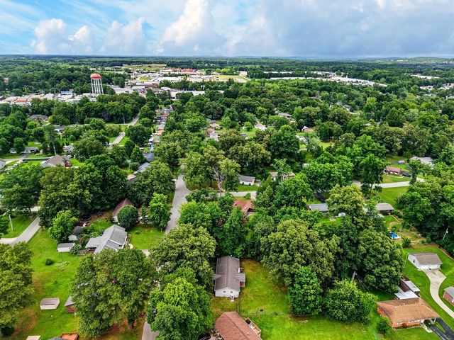 1111 Park Dr, Cookeville, TN 38501