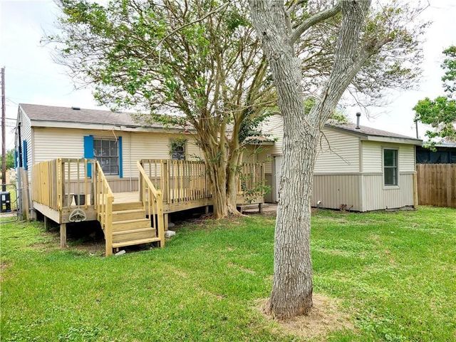1646 Amber Dr, Corpus Christi, TX 78418