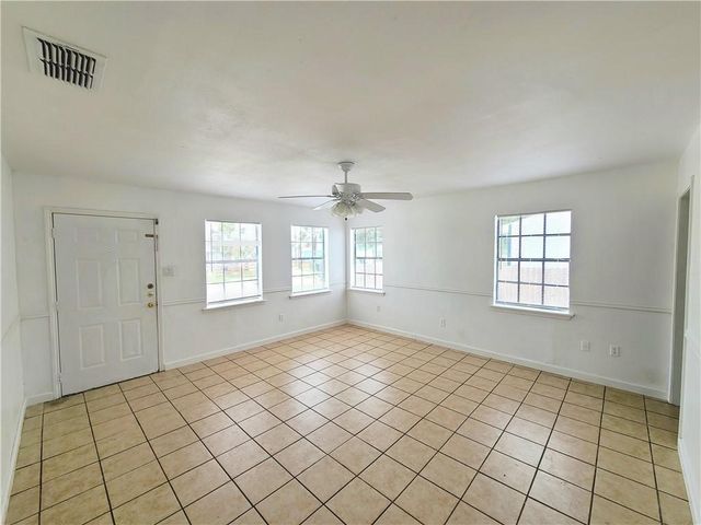 1646 Amber Dr, Corpus Christi, TX 78418