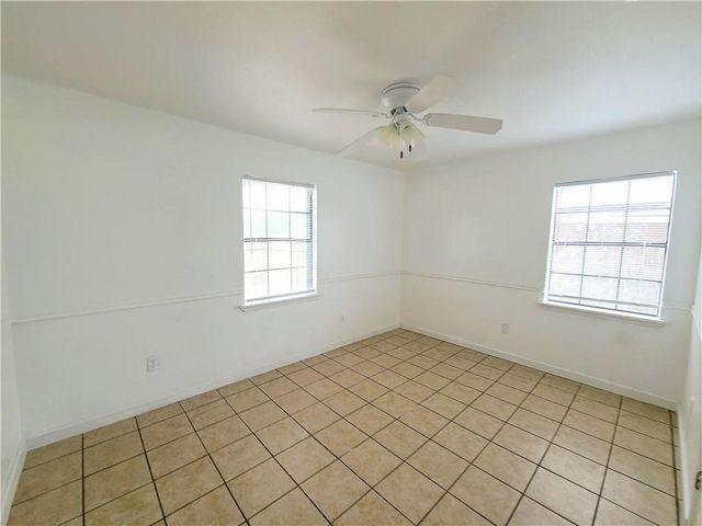 1646 Amber Dr, Corpus Christi, TX 78418