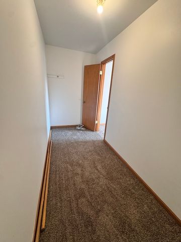 346 Wild Rose Lane, Romeoville, IL 60446