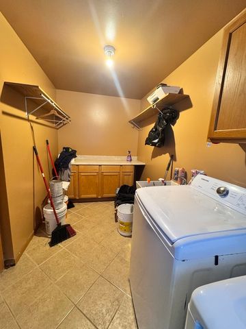 346 Wild Rose Lane, Romeoville, IL 60446