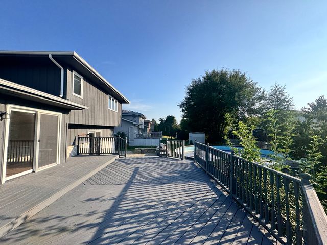 346 Wild Rose Lane, Romeoville, IL 60446