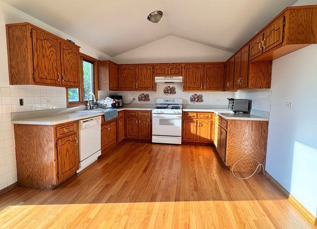 346 Wild Rose Lane, Romeoville, IL 60446