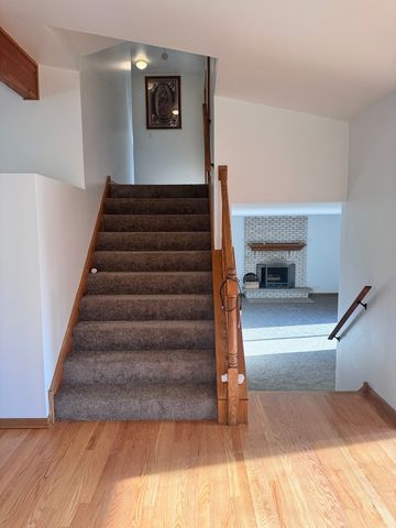 346 Wild Rose Lane, Romeoville, IL 60446