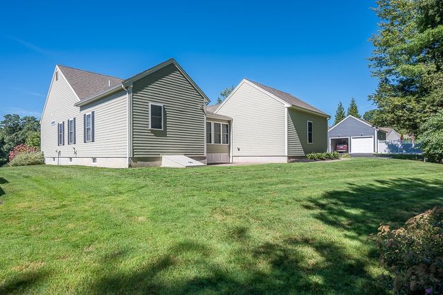 81 Nicholas Dr, Lancaster, MA 01523
