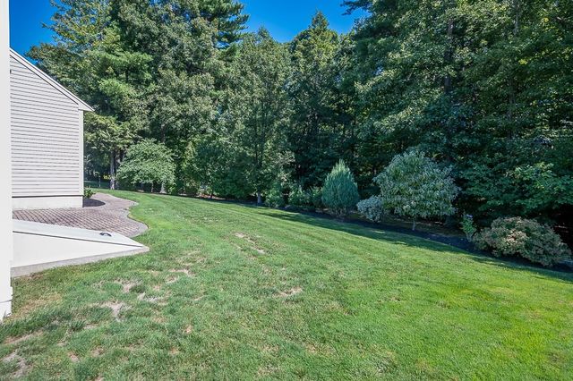 81 Nicholas Dr, Lancaster, MA 01523