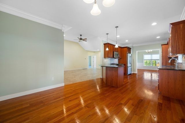 81 Nicholas Dr, Lancaster, MA 01523