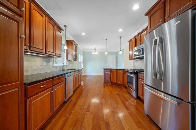 81 Nicholas Dr, Lancaster, MA 01523