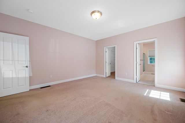 81 Nicholas Dr, Lancaster, MA 01523