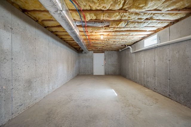 81 Nicholas Dr, Lancaster, MA 01523