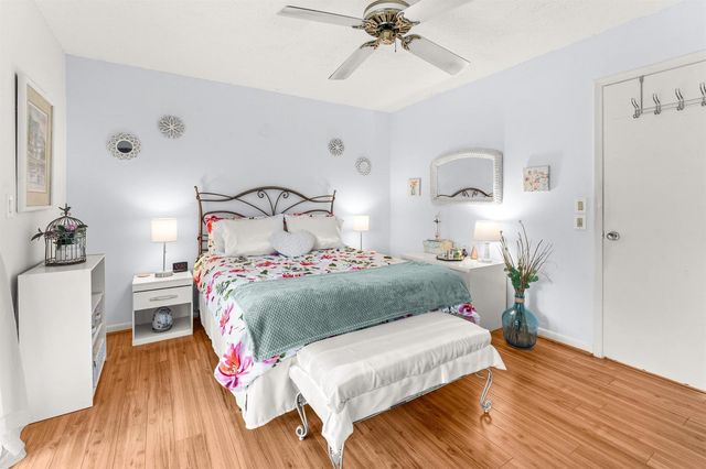 309 Sheffield M 309, West Palm Beach, FL 33417