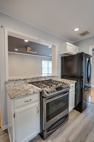1132 N Main Street, Naperville, IL 60563