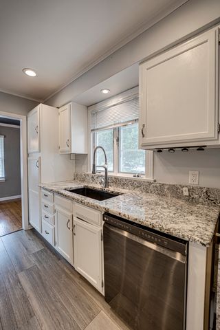 1132 N Main Street, Naperville, IL 60563