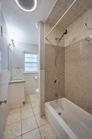1132 N Main Street, Naperville, IL 60563