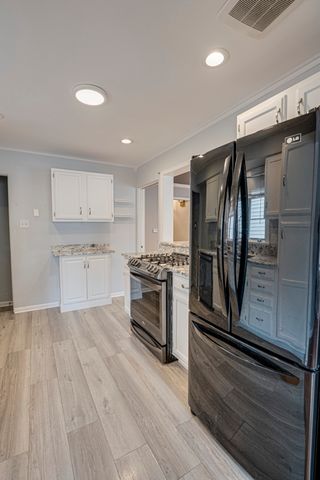 1132 N Main Street, Naperville, IL 60563
