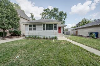 1132 N Main Street, Naperville, IL 60563