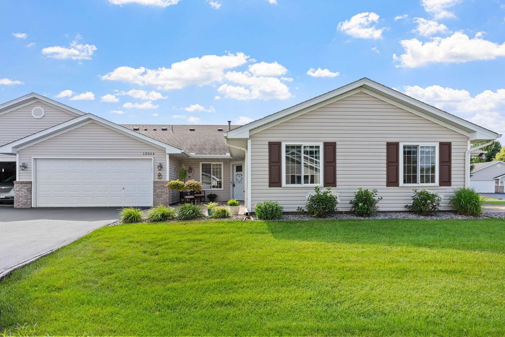 13064 Brookside Lane N, Rogers, MN 55374