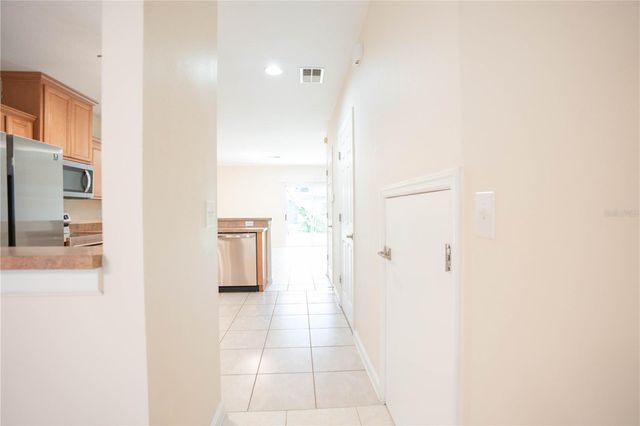 5828 NATURE TERRACE COVE, Tampa, FL 33617