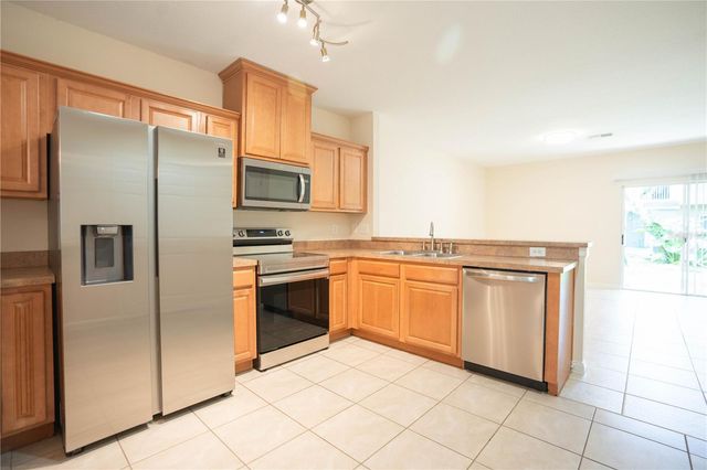 5828 NATURE TERRACE COVE, Tampa, FL 33617