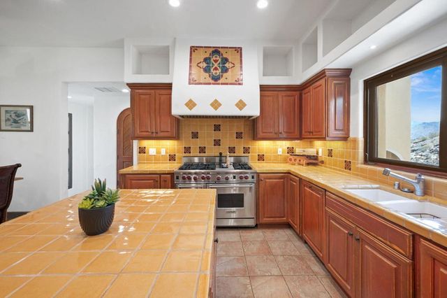 72275 Upper Way W, Palm Desert, CA 92260