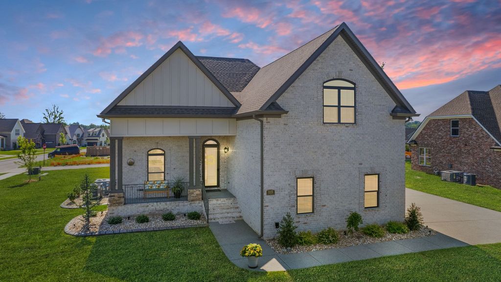 1115 Joe Martin Ln, Lebanon, TN 37087