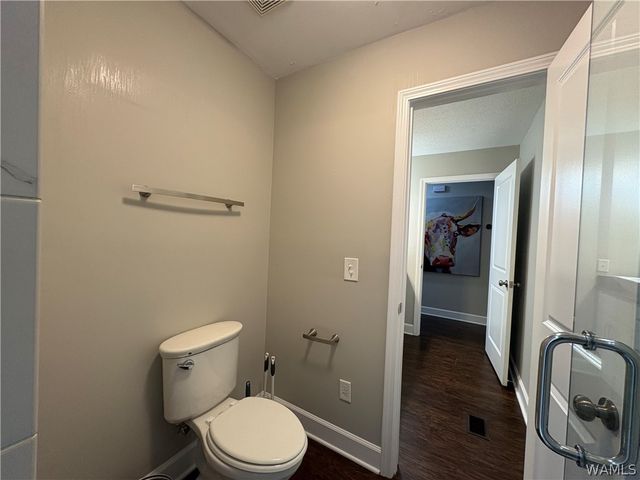 1626 17th Avenue E, Tuscaloosa, AL 35404