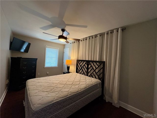 1626 17th Avenue E, Tuscaloosa, AL 35404